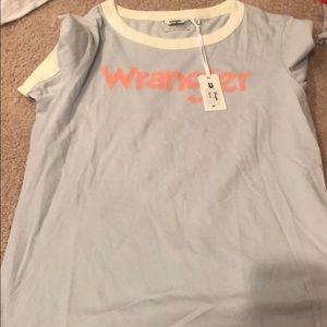 Wrangler t shirt size large